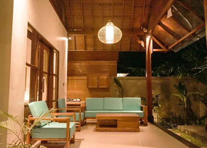 Puri Kembar 2 Bedroom With Private Pool *